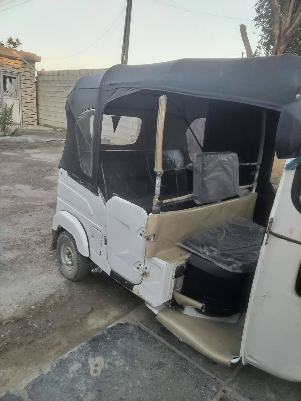 تكتك باجاج لبيع موديل 21بشهر 11 رقم ذي قار سنويه للا28
شرط التحويل مكينه مبدل بس كلجات تخم تاير جديد كهربائيات شغاله بيها طخه بل لغد الامامي والخلفي بصيط يم البك لايت...الشراي يجي ويشوف بعينه جاهزه وماتذب عليها ألف السعر 6800  مكانها قضاء النصر للاستفسار ***********
