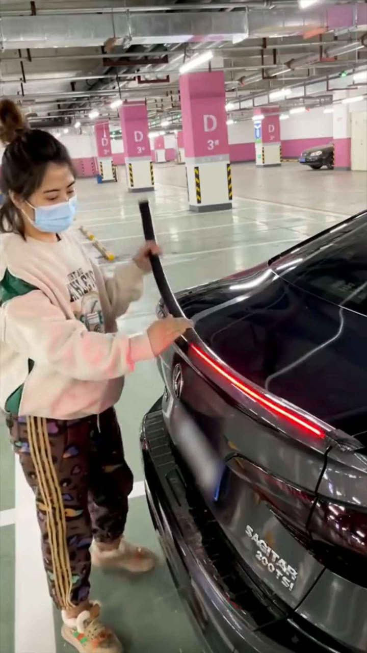 سبايدر كاربون فايبر وLED جوكر  لكل السيارات 

يشتغل ويه البريك وتكدر تقصه عالحجم اللي تريده وتلزكه بغداد, العراق


**إذا كنت صاحب هذا الإعلان وتريد حذفه لأي سبب، رجاءا أرسل رسالة إلى الدعم الفني**