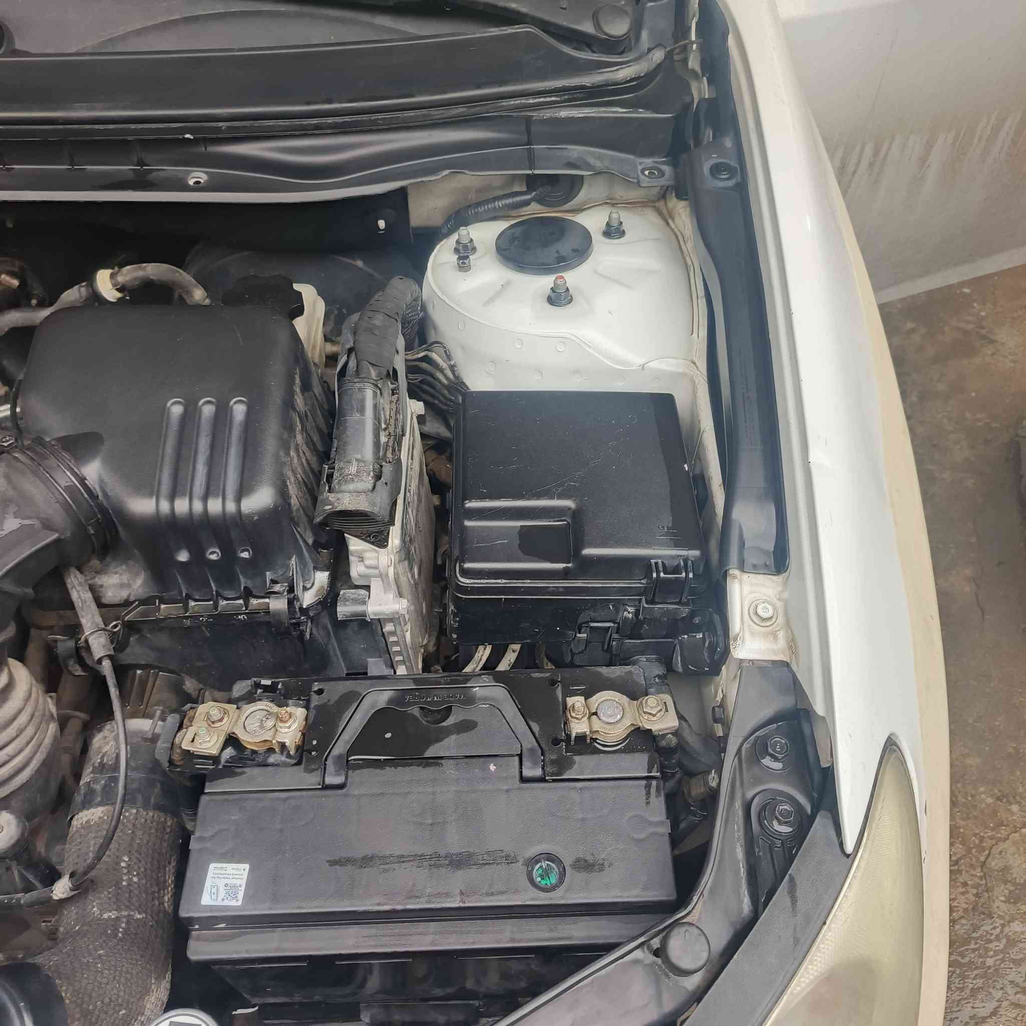 النتره خليجي موديل ١١ ١٦٠٠ دكشن عالي تعرضت لحادث ابيع على حادثه موضح بالصور شواصي لغود قماره حوض خلفي مكفول ابيع على حادثه السعر ٨٥ وبيه مجال اتصال ***********
