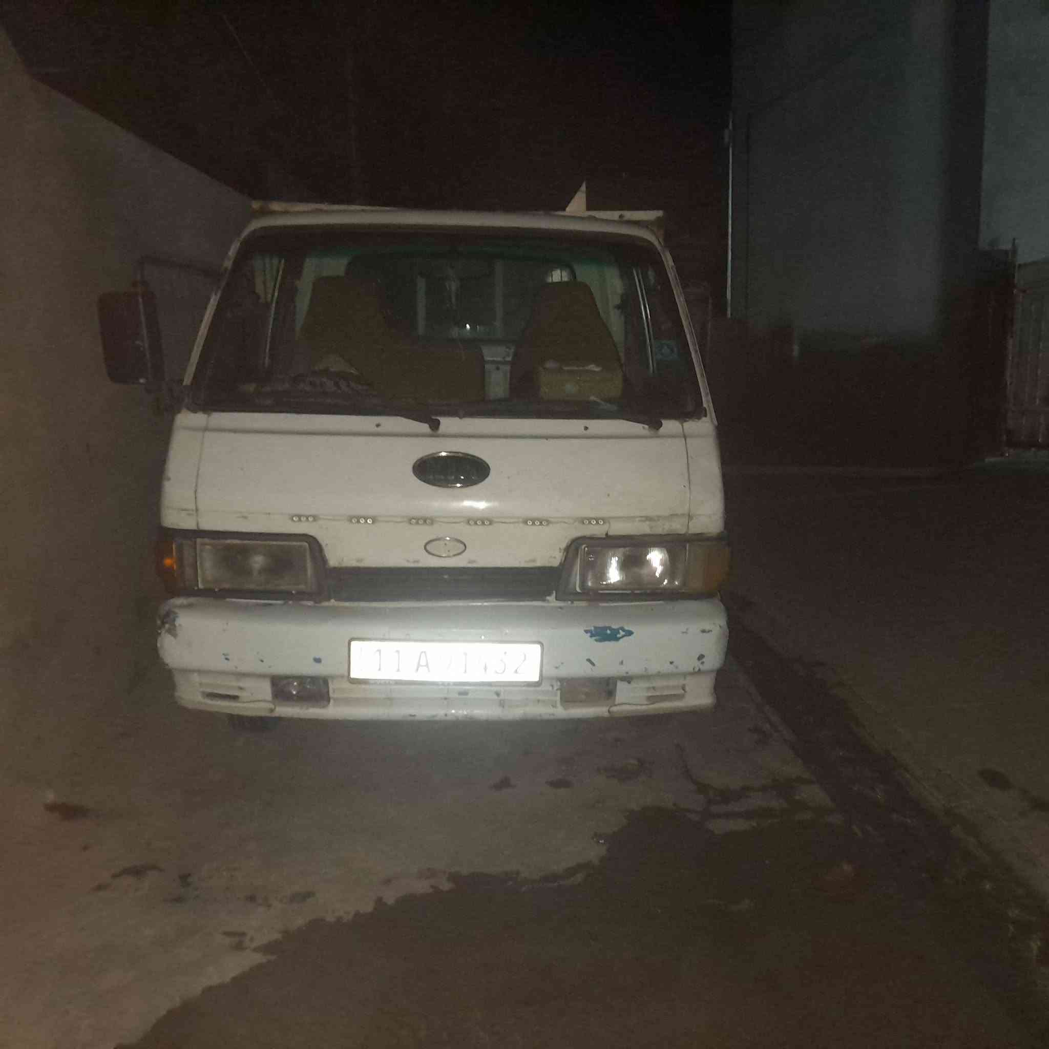 للبيع كيه بنكو موديل ١٩٩٥ رقم بغداد دولي بيه حصة كاز تايرات تخم جديدمحرك نضيف صدرجديد والكشر شوف العين الاتصال ***********
