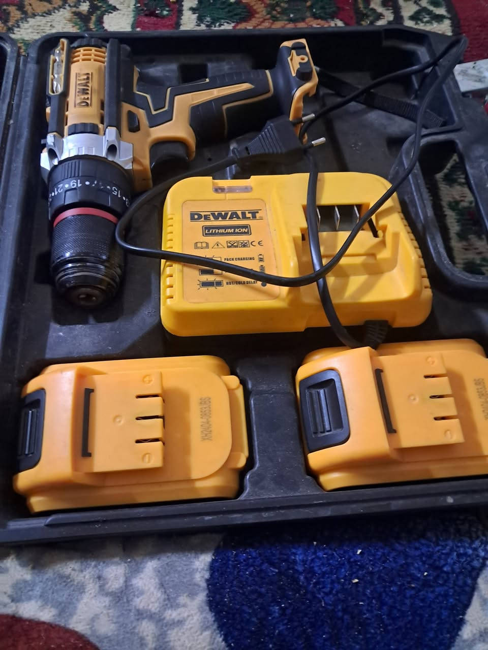 ديوولت مستخدم السعر عشرين وبيه مجال


**إذا كنت صاحب هذا الإعلان وتريد حذفه لأي سبب، رجاءا أرسل رسالة إلى الدعم الفني**