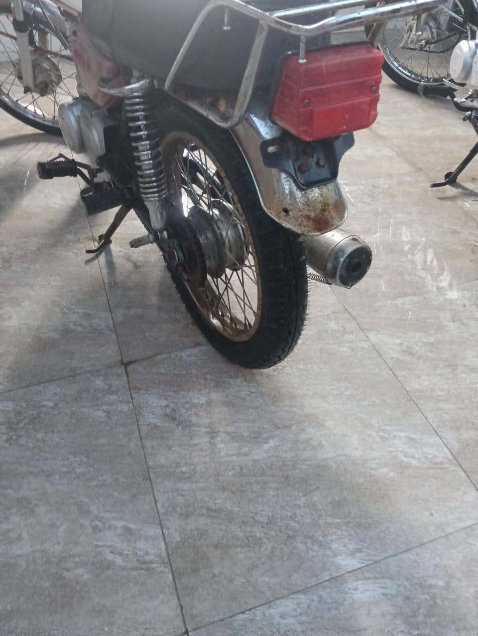 السلام عليكم ..
دراجه ايراني للبيع اوراق بسمي وكيلها الحيدري  جاهزه كهربائيات كلها شغاله 
#السعر ..400  الشراي يتصل عالرقم.. ***********
