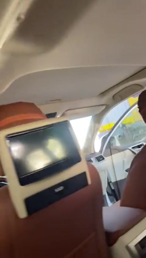 السلام عليكم
لكزز برادو موديل ١٨ محدثه ٢٠
  السياره فول مواصفات سياره جديده جدآ ماشيه ٤٦.٠٠٠ الف حقيقي مال بيت مامتعوبه الله يشهد وهاي صور السياره
مكفوله 
عدا ربع الدعاميه الاماميه صفحة السائق وبيه بارد ٥سنتيم بالجاملوغ الخلفي صفحة السايق فقط
اليحب يتصل على هاذ الرقم
***********
