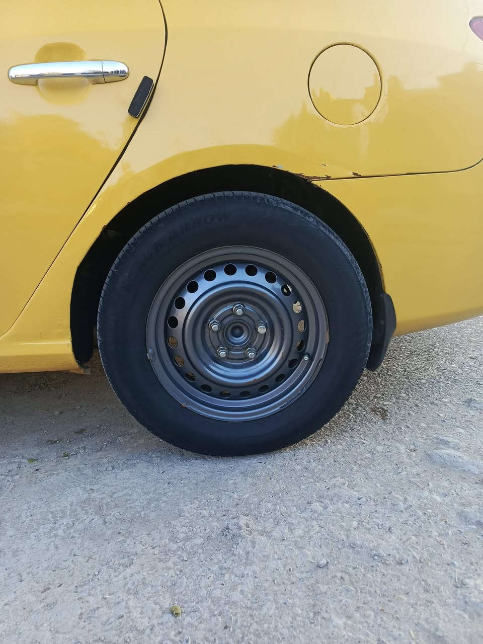 السلام عليكم النترا 2009 باسمي رقم ديالى مشروع وطني مبدل بيها قطعتين صفحه اليسرى جاملق وبنيد بدون دواخل السياره معمر عام لوي ودبل سوناتا تاير 15/95/205منظومه زنون منظومه غاز مكينه1600دكشن عالي وكير كفاله
السياره بها طخطخات ومعمر عام بدون كص وبدون نقل جثه ***********مكان سياره بسمايه السعر 82وبيه مجال
