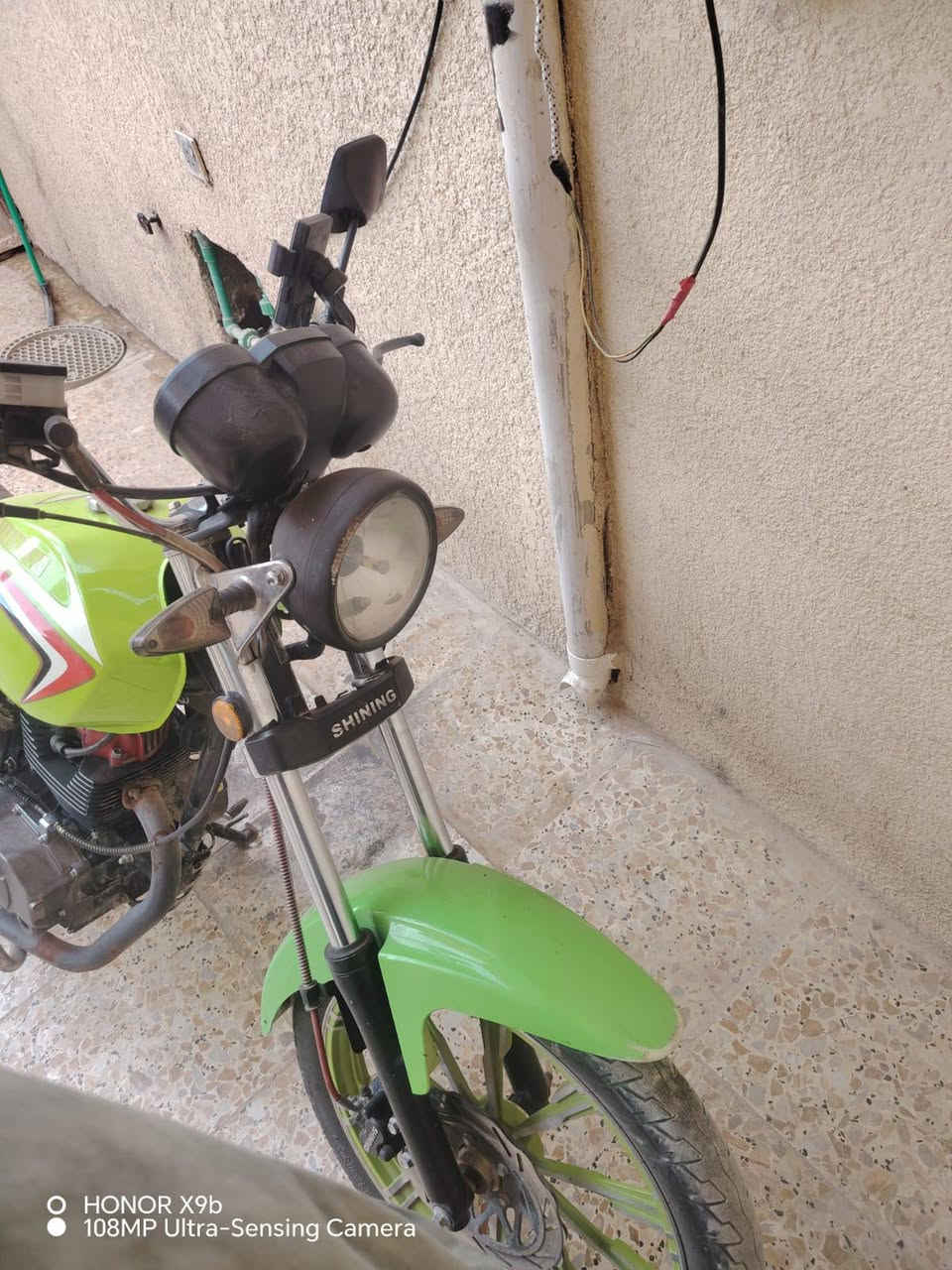 سلام عليكم دراجه مديل 25كل نقص مابيهه دراجه جاهزه من كل النواحي السعر 700وبيهه مجال حك الجيه *********** مكاني بغداد
