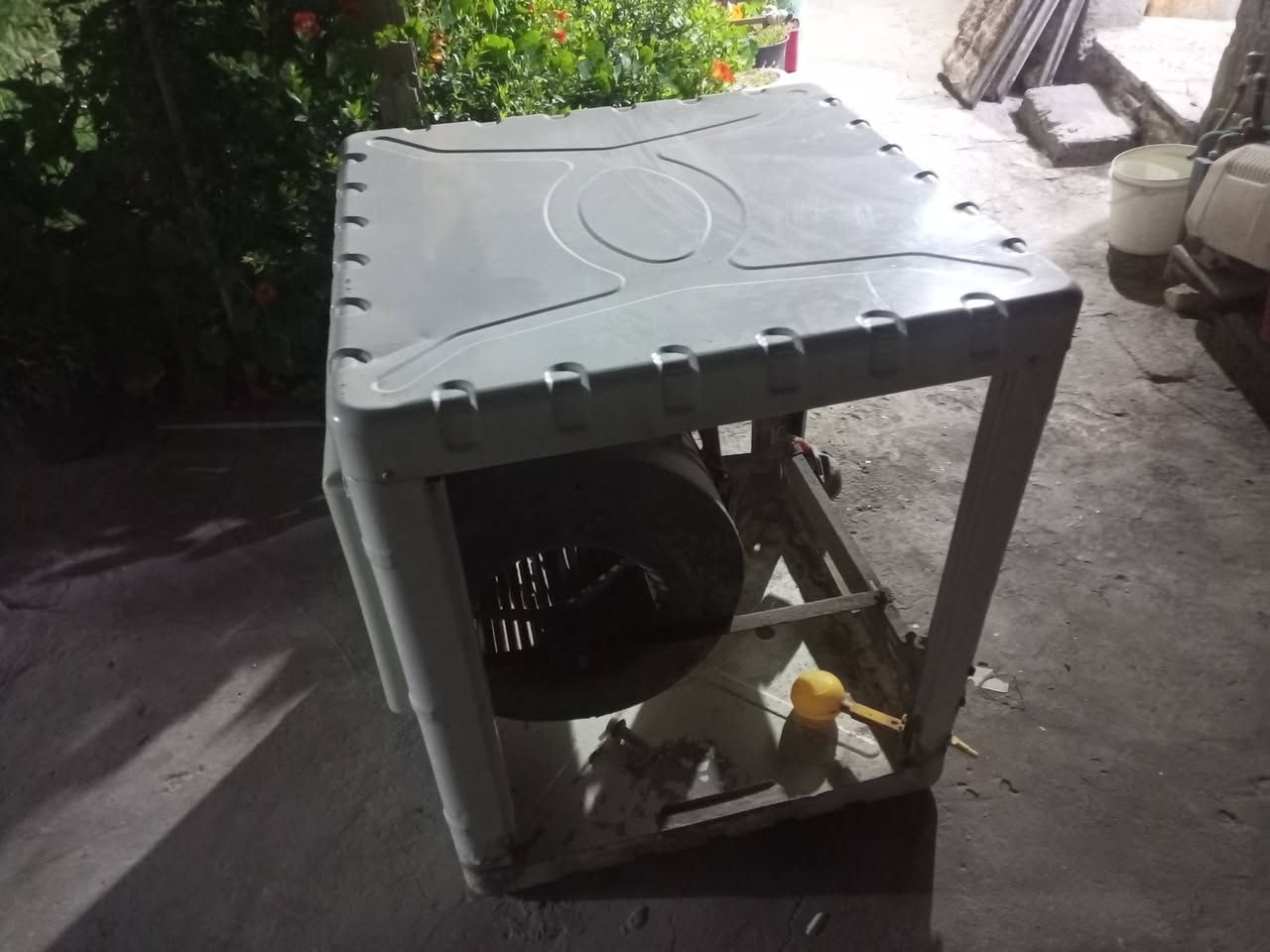 السلام عليكم مبردة للبيع نضيفة السعر 80مكان كوت شهداء


**إذا كنت صاحب هذا الإعلان وتريد حذفه لأي سبب، رجاءا أرسل رسالة إلى الدعم الفني**