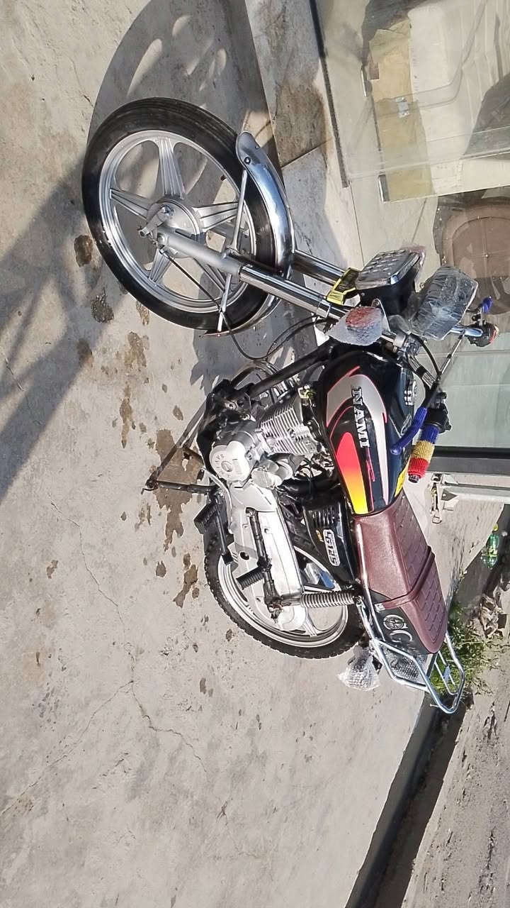 سلام عليكوم عندي هاي درجه لل بيع موديل 2022سافين 5كير كهربائية كله شغال محرك كبس مامفتوح درجه نضيف مشاء الله مكاني كركوك فيلق سعر 400الي موشراي لايخبر ***********
