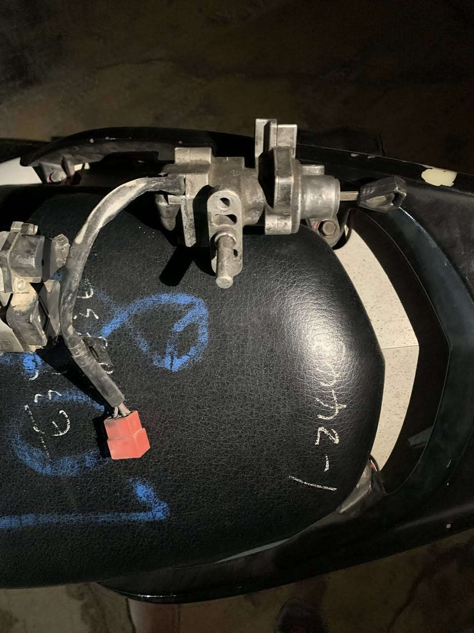 سلام عليكم شباب جوزه لد وجويتر لد ياباني للبيع السعر 60 عنون سعدون الرقم ***********
