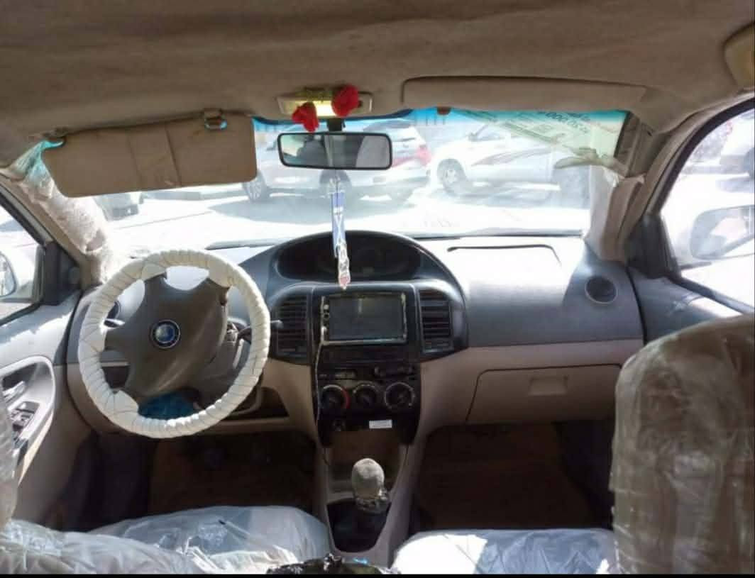 سلام عليكم  سياره جيلي ام كي للبيع 2011 رقم بابل انكليزي مكينه كير حلوات حداديه كهربائيا كله شغله سنتر لوك السعر 30رقم ***********
