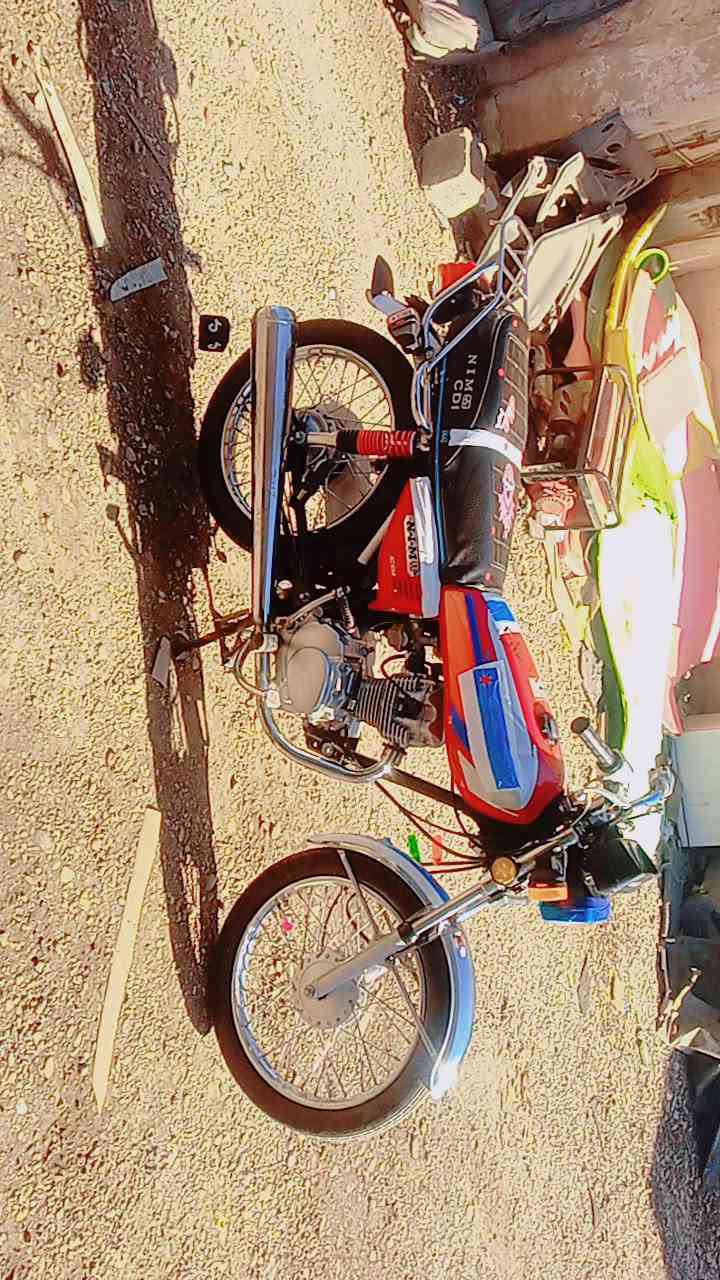 سلام عليكم دراجه نامى موديل 2025دراجه حلوه ونضيفه كهربيات كله شقاله اوراق كامله  دراجه شلعه ومعدل فول السعر 600وبيه مجال مكاني ديالى بلدروز رقم ***********
