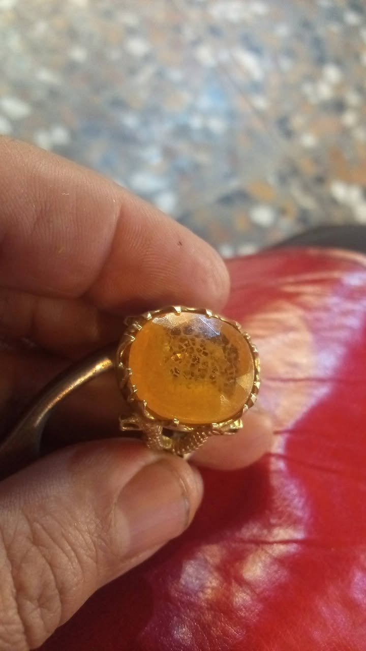 ياقوت افريقي خشن صباغه نحاس ثقيل.
سعر35الف.
مكاني بغداد دوره


**إذا كنت صاحب هذا الإعلان وتريد حذفه لأي سبب، رجاءا أرسل رسالة إلى الدعم الفني**