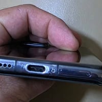 للبيع هواوي P40 Pro ذاكرة ٢٥٦ نظافة الجهاز ٩٠% مابي اي تصليح ويا ملحقا...