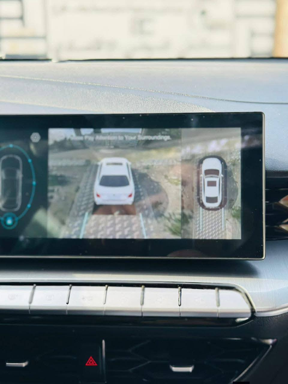Mg gt 2023 فئة لاكجري الفول 
ماشية 74 الف داخل الضمان
محرك 1500 تيربو 
177 هورس بور
اطارات مشلن ويل 17
كير اوتو DCT دبل كلتش 
اداء وتسارع رياضي رهيب
كشن كهرباء جلد احمر واسود وداخل احمر اسود
360 درجه كاميرات محيطية
حساسات خلفي امامي جانبي
فتحة 
قطعتين تبريد والشاشة تدعم ابل كار بلي واندرويد اوتو
مري شفط
كامله من كل شي حتى الكماليات بالكامل بيها 
صبغ شوي من الدعاميه الامامية وبارد صغير جدا بالباب وكله كفاله، الباقي 
هزة حديده رقم بغداد انكليزي باسمي 
السعر 118 
***********

