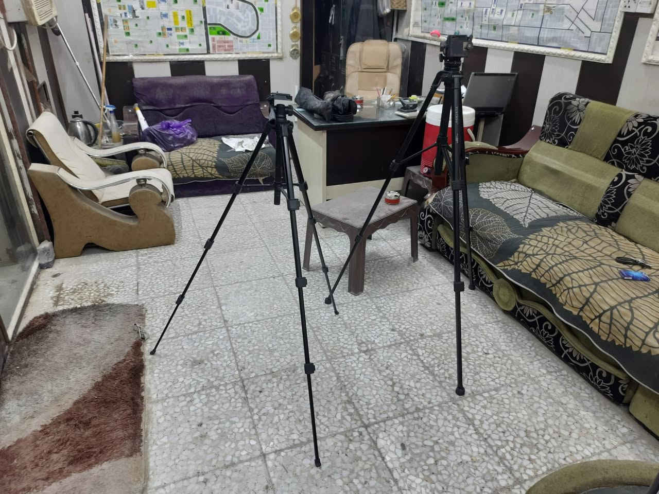 ستاندات للبيع قيم واخذ نوعية ممتازة جديد ما مستعمل اذ شراي تعال هاذا رقم وتساب ***********
