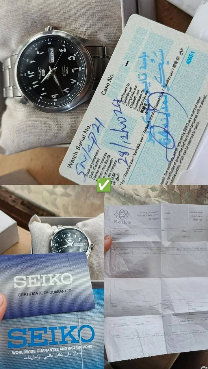 ساعة سيكو 5 اوتوماتيك مع اوراق الشراء تتميز بمينا سوداء أنيقة مع أرقام عربية وعقارب وعلامات مضيئة.  
تعمل بحركة أوتوماتيكية (ميكانيكية) موثوقة من طراز 7S26، ولا تحتاج إلى بطارية. 
تأتي بهيكل وسوار من الفولاذ المقاوم للصدأ وتوفر مقاومة للماء حتى عمق 50 مترًا. 
تشتمل على نافذة لعرض اليوم والتاريخ، وظهر شفاف للعلبة يكشف عن الحركة الميكانيكية. 
يشير حرف "J" في رقم الموديل إلى أن الساعة تم تصنيعها وتجميعها بالكامل في اليابان


**إذا كنت صاحب هذا الإعلان وتريد حذفه لأي سبب، رجاءا أرسل رسالة إلى الدعم الفني**