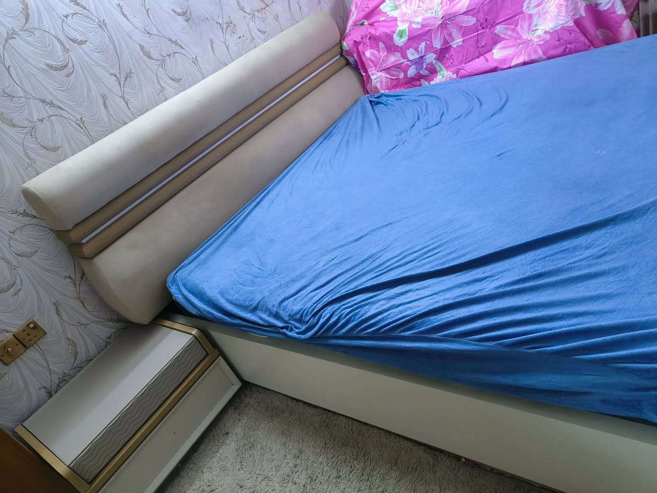 غرفه نوم نظيفة جدا مستخدمة استخدام قليل
السعر 650 الف 

للاستفسار متواجد على الفيس بوك 

مكاني بعقوبة


**إذا كنت صاحب هذا الإعلان وتريد حذفه لأي سبب، رجاءا أرسل رسالة إلى الدعم الفني**