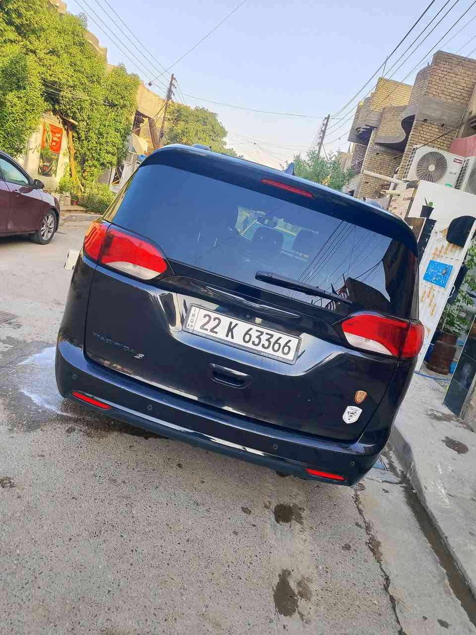 السلام عليكم للبيع كرايسلر باسفيكا 2019 فئه S بلاك  سياره حادث باب خلف السائق فقط بجم كبس مكفوله من الصبغ كما موضح بالسونار  سياره فول مواصفات عدا الفتحه حداديه مكينه وكير خير من الله رقم اربيل تحويل ثاني يوم السعر 210 وبيه مجال الرقم ***********  راعي السياره 
*********** صاحب المنشور الارقام بيهم  واتساب
