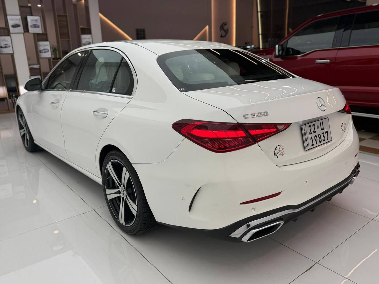 سلام عليكم ورحمه الله
مارسيدس c300 وارد امريكي 
موديل 2024  #كلين__تايتل

ماشي 1000 ميل فول مواصفات ترقيم جديد رقم اربيل

داخل اوف وايت فتحه 
مكان السياره اربيل السعر 39000 الف
رقم الهاتف ***********
