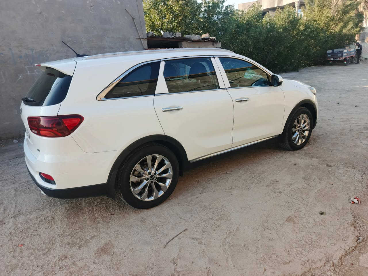 سورنتو خليجي 19 رقم بابل تحويل مباشر. 
محرك 6 ماشية 86 حقيقي. بصمة . جنطه كهرباء. كشنات الأمامية كهربائي. محرك كير كفالة.. سيارة جديدة بمعنى الكلمة. بيها تبديل بنيد شركة أصلي .. أثر دحجه دراجه. الباقي كفالة عامة.
السعر 240 
***********
واتساب فقط
