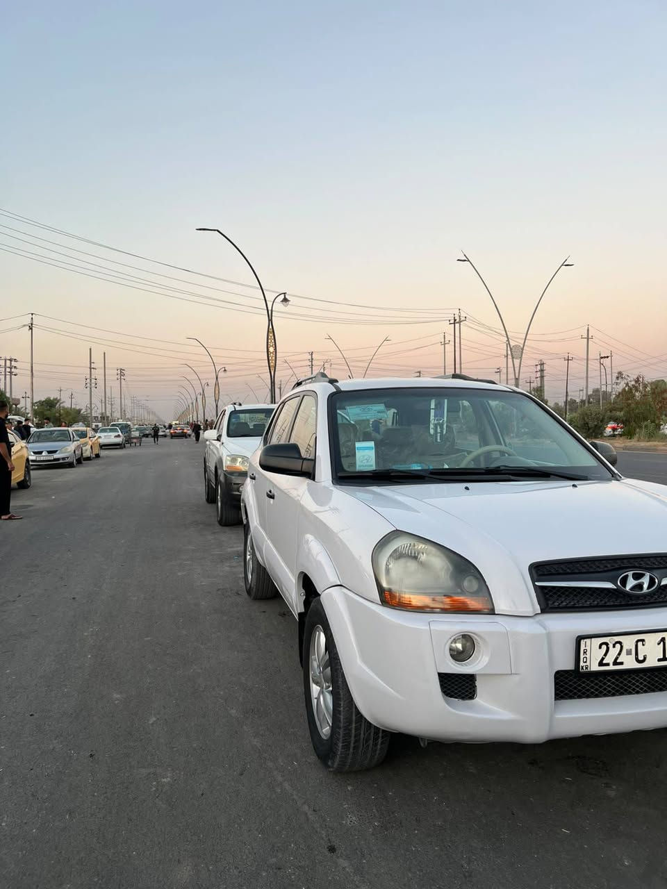 سلام عليكم توكسان موديل 2009 خليجي للبيع مواصفات السيارة 
محرك 2000 دوش گير آيتي+
 گير اوتوماتيك +  گير عادي
شاشه جبيرة  + كامرة 
منضومه تبريد جديدة 
حداديه أمامي خلفي كله جديد 
تخم تايرات جديد + ويل گب
 جديد داخل لونين رصاصي وعسلي 
ارقام سنويه+ هزة وبراد كوله جديد 
شرط تحويل أو الوكاله
  بيها قطعه ونص صبغ بدن داخل  مجرد شخط ومصبوغ

عنوان السيارة ديالى -بعقوبه 

للاستفسار ***********

السعر/115
