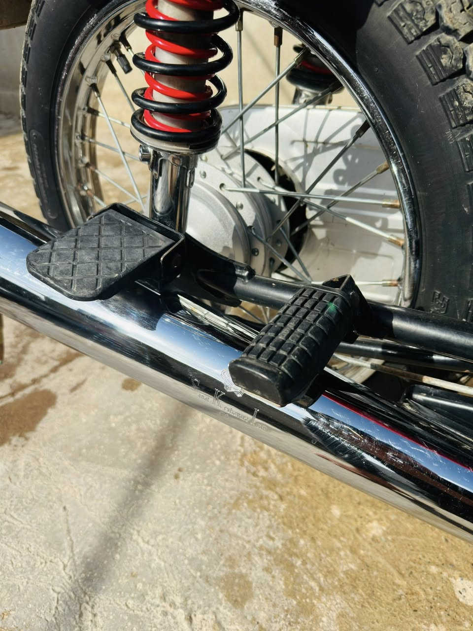 اسلام عليكم للبيع بارت 2015 جان مخزون بعدو علا وضع البلاد مامفتوح ولا مبدل بي شي مكينه شرط معدل ونشاط 3ترفه شرط الشراي يتصل علرقم *********** مامتواجد مراسلا
