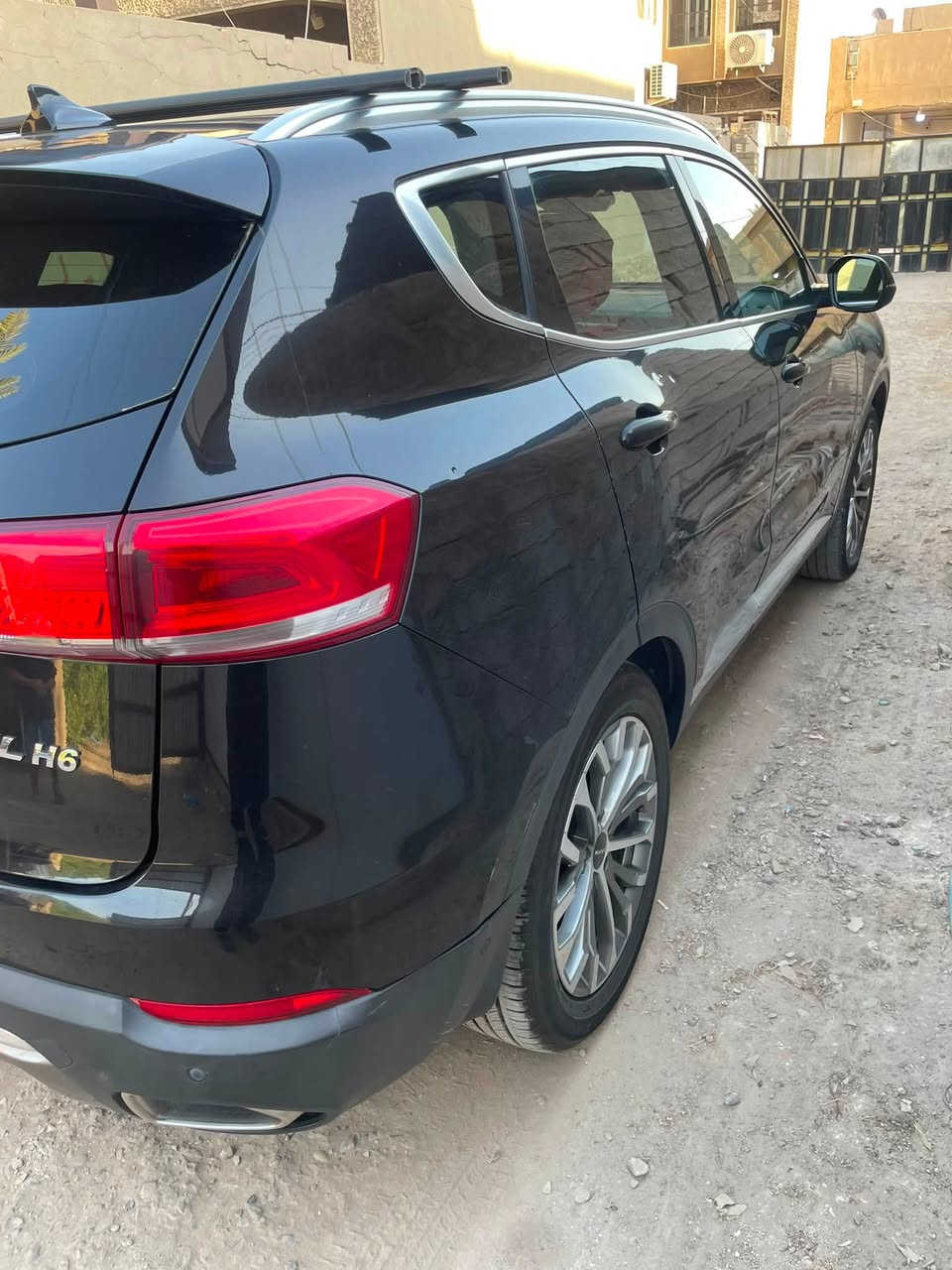 السلام عليكم 
هافال  H6  2021  فول مواصفات 
عداد  125 كيلو متر  ماشية 
على وضع الشركة مابيها اي حادث سيارة بلادية تحويل ثاني يوم مكاني بغداد المشتل 
السعر 140$ قابل للتفاوض 
***********
