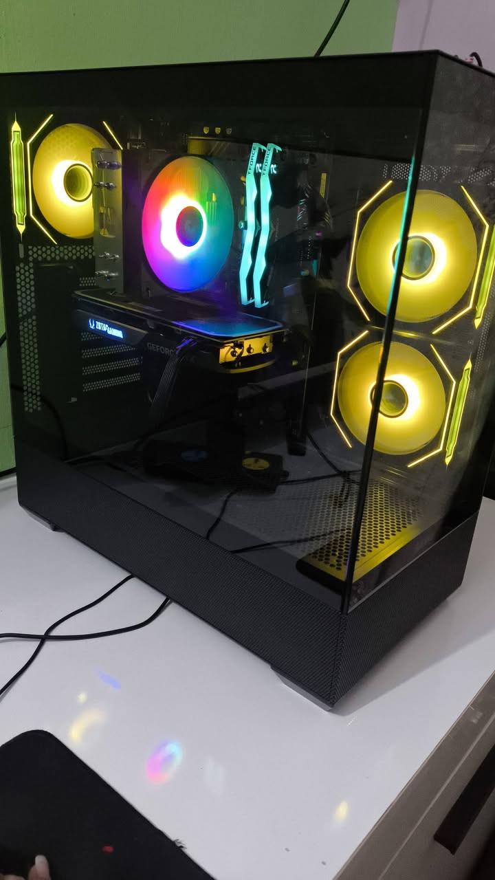 بيسي كامله لبيع مستخدمه قليل وشراي يراسلني على واتساب ***********
