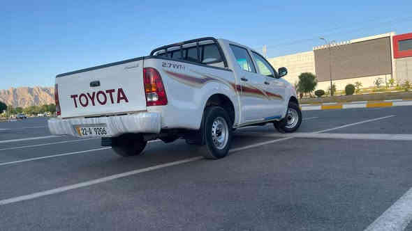 توێتا مەرزیە ٢٠١٠ 
پارچە ڕەش 
سەنەوی بەناو خۆمەوەیە تا ٢٠٢٩
هەزەی نوێ و بێ
موشکیلەیە نرخی
(142$)مجال
*********** رانية
