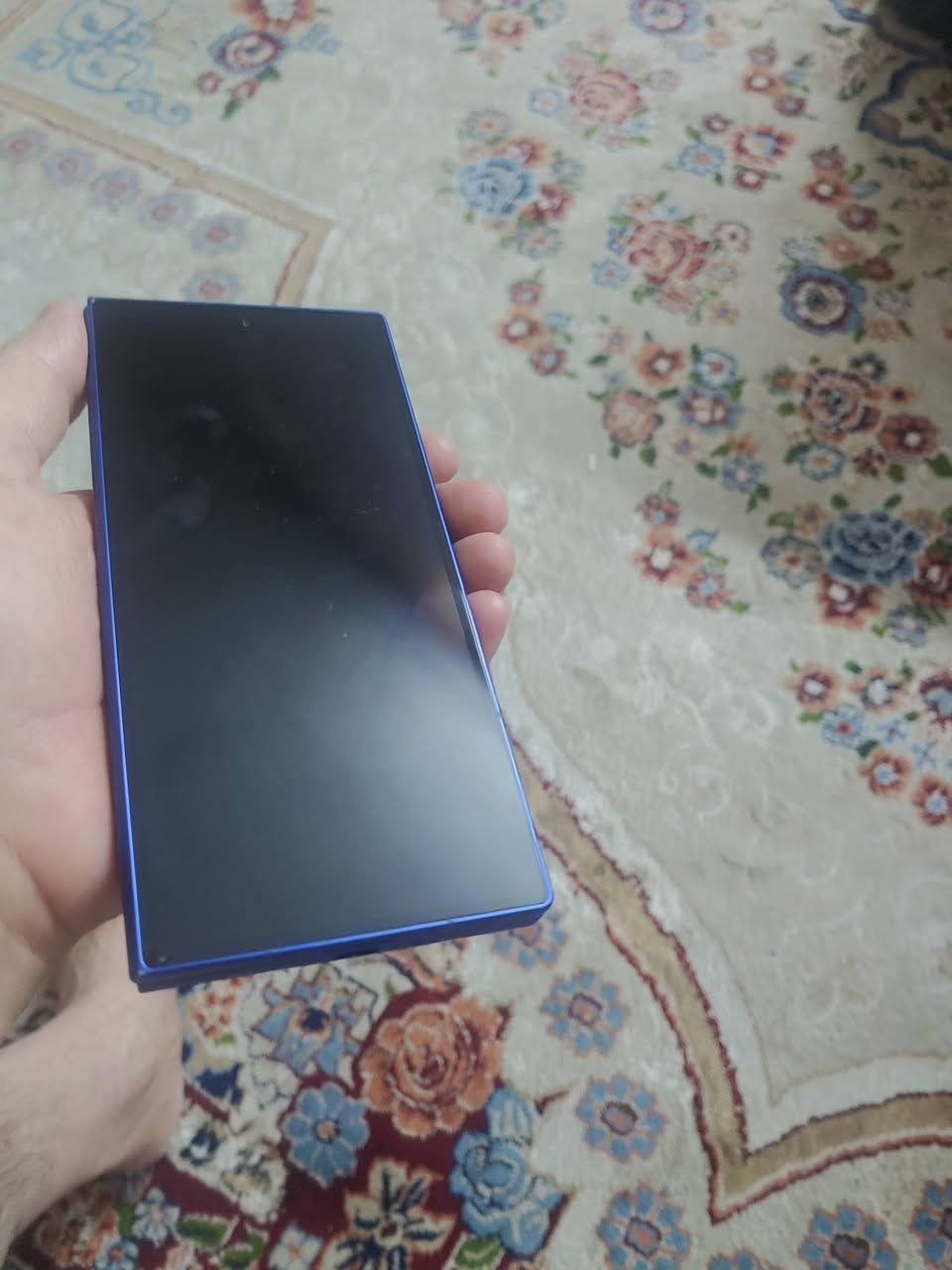 سامسونك فولد 7 شبه جديد ذاكره 512 شرق اوسط شريحتين وياه كارتونته وكيبل الشحن و3 كفرات
السعر مليون و 900 الف
للانصال عادي وواتسب
***********
