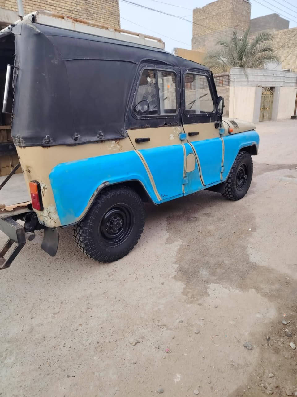 السلام عليكم 2005للبيع مكينه وكير جدد تحويره 4دسك ***********
