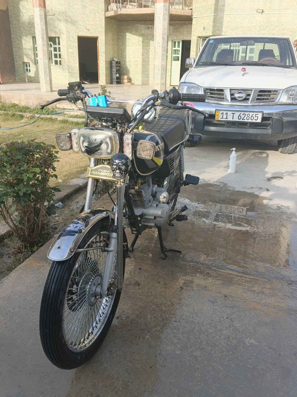 السلام عليكم اخون ماطور يراني موديل 23 نضيف كلش مجرد المحرك شويه لونه جارد مكاني يثرب زور البحشمه هاذى رقمي الشراي يتصل ***********
