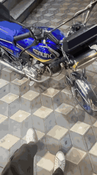 سلام عليكم من رخصه الادمن دراجه ايراني 5 كير موديل 2024 الدراجه كامله من كل النقوصات بيها فقط صفاحيه نقص ممشاها 15الف كهربائيات كامله شغاله الدراجه خير من الله شلعه ومعدل  مكينتها كفاله ماشاء الله سعرها 750 بيها مجال مكان شارع فلسطين رقمي *********** فقط رقم غير شي ماجاوب وعلى راسي الشراي
