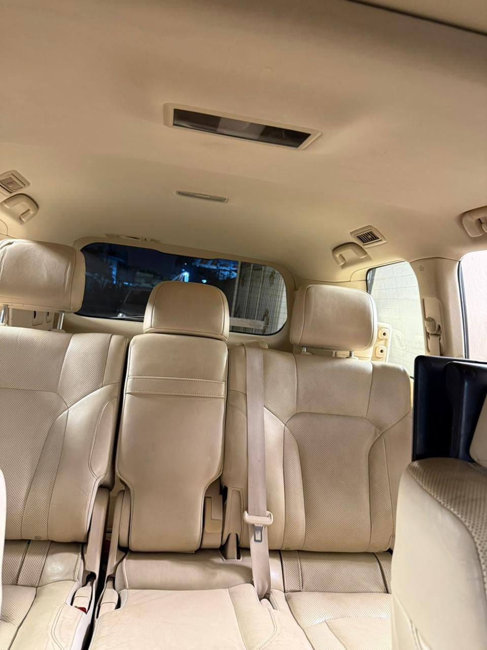 السلام عليكم 
سيارة لكزز موديل 2017
المواصفات معروفة 
الضرر موضح بتقرير الفحص 
السعر المطلوب هو 565$
 رقم صاحب السيارة ***********
السيارة ماشية 200  الف كيلو متر
