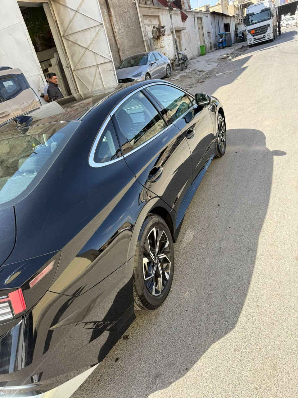 سوناتا موديل
2024
ماشيه 11 الف

اللون اسود 
مواصفات
شاشه 
كامره
لايت عدسات
بصمه
رادار امامي
رادار خلفي
رادار جانبي
لد امامي خلفي
ويل كب
توقف ذاتي 
قياده ذاتيه
تنبيه خروج عن المسار
تحديد مسار 
فول تحكم ستيرن
كشن السائق كهرباء
تدفئه بالكشنات
تدفئه بالاستيرن 
داخل  اسود
شفتات 
كير تعليك
تبريد بيانو لمس
ترحيب عند الاقتراب
صندوق ذكي
تشغيل عن بعد
محرك 2500✈️
صور الحادث بالمنشور فقط بنيد صبغ
الحادث سطحي 
بدون اي دواخل شاصي اللغد والكير والمحرك كلهن مكفولات 
صور امريكا بالمنشور
للاستفسار***********
الموقع بغداد 
السعر 193
رقم اربيل الدولي تحويل وكاله مضمون
