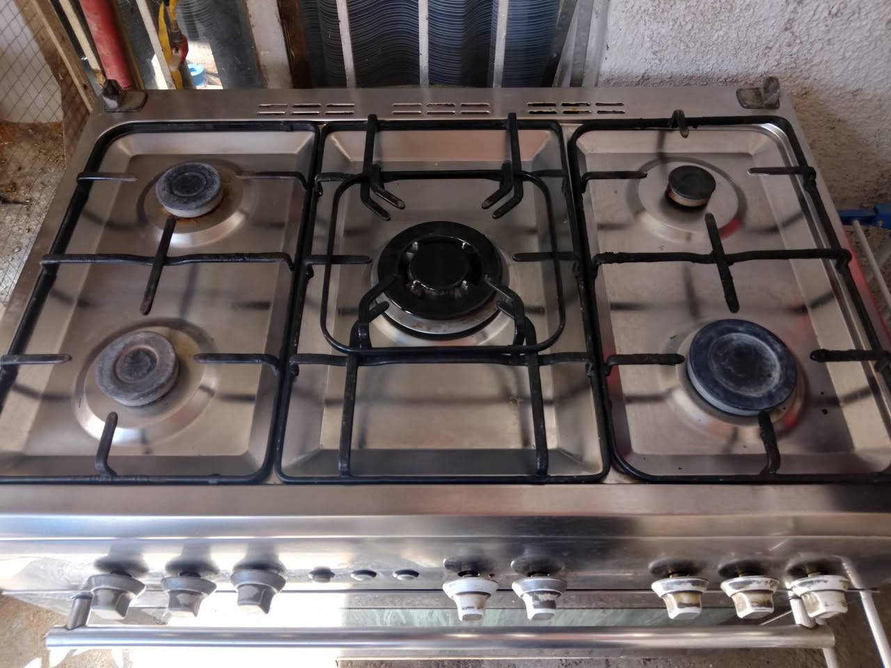 للبيع طباخ ايطالي جيرمن كله شغال فوك والجوه على فحص ميز تركي  جام 50بي مجال


**إذا كنت صاحب هذا الإعلان وتريد حذفه لأي سبب، رجاءا أرسل رسالة إلى الدعم الفني**