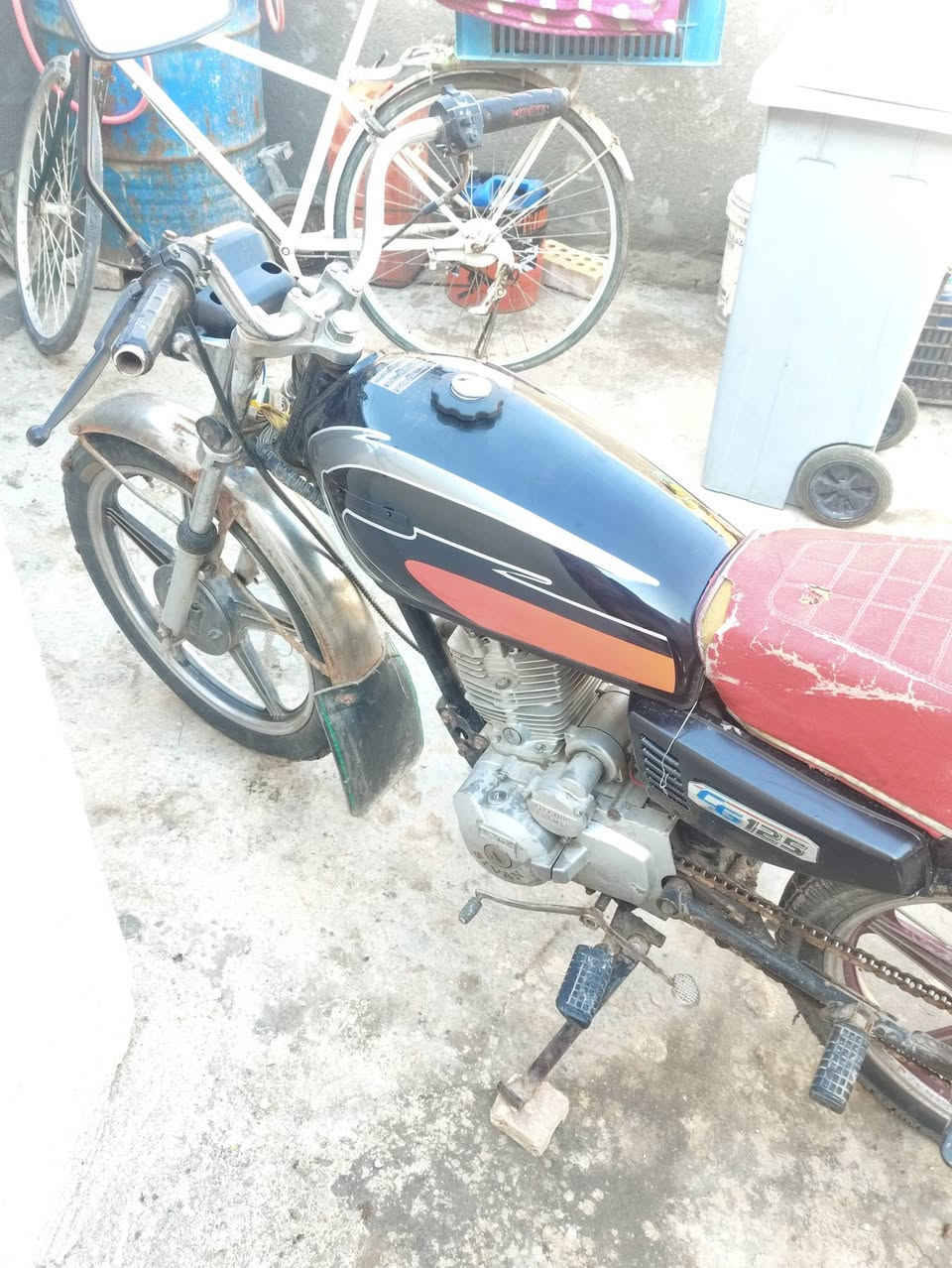 اعاده نشر بسبب لوعود لكاذبه دراجه سيفان مديل 21دراجه شلعه ومعدل خير من الله نقص باتري فقط. سعر 300وبيه مجال رقم ‏‪0774 794 4612‬‏
مكان بغداد جسر دياله لقديم
