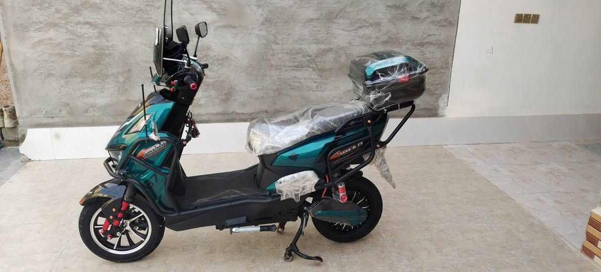 سلام عليكم من رخصت الادمن دراجة شحن نوع الماس الوحش الحجم العالي لدراجه للبيع او مراوس مصارلي شهر من شديتهه سبب البيع مكان العمل انتقل للفلوجه واني مكاني الرمادي /السعر 900 متواجد عل هاذه الرقم/***********/وبي واتساب
