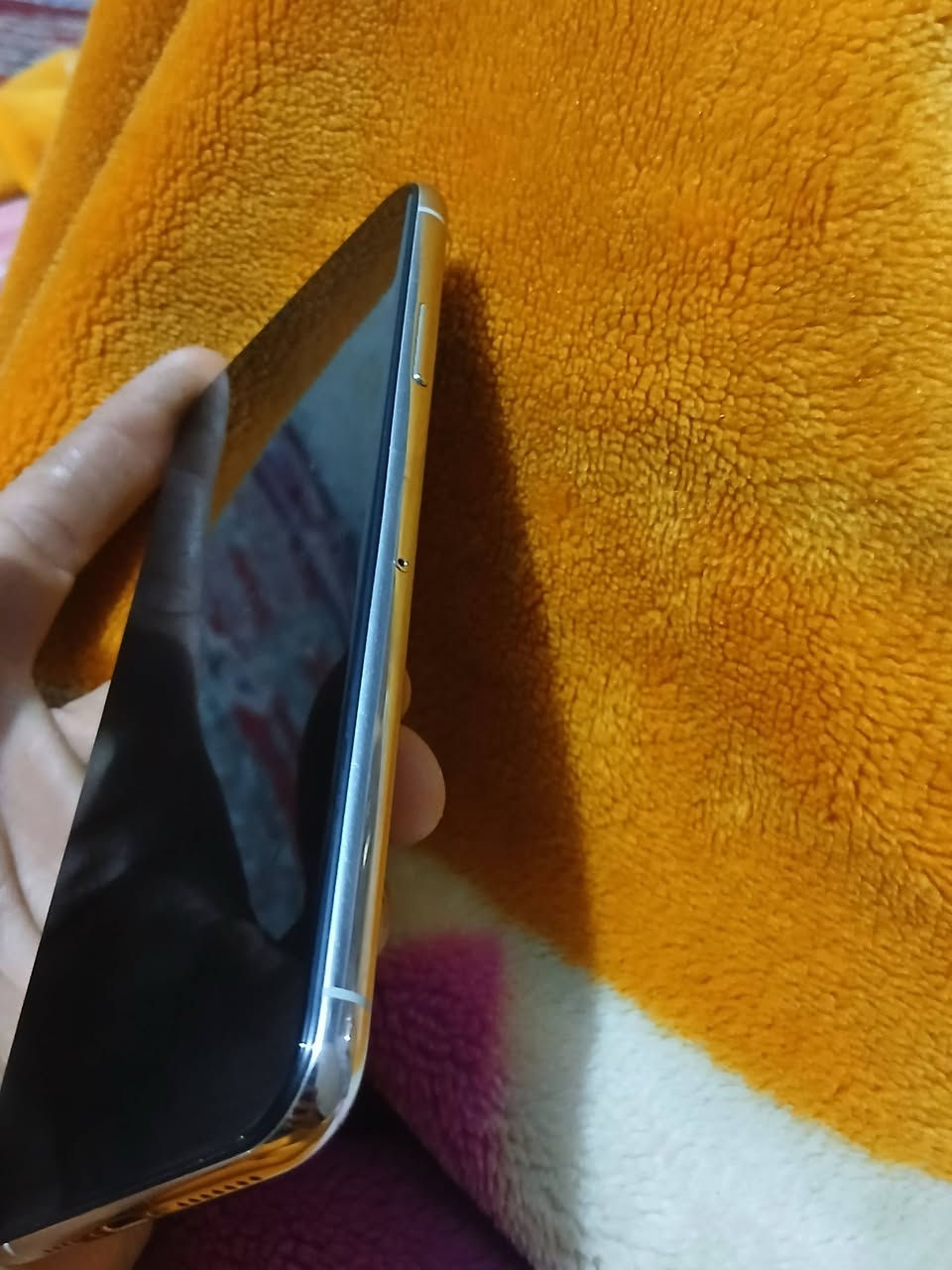 ايفون 11برو ماكس اللون الأبيض
مبدل شاشه اصليه 3خيارات فقط 
ذ256
بطارية 100 بدون رفع وتبديل كامل ملحقات بالكارتون التليفون بي فطر بسيط بالظهر كما موضح بالصور 
ملاحظه التليفون استخدام 6اشهر فقط كان مضموم .
التليفون مو للبيع فقط مراوس بأيباد .


**إذا كنت صاحب هذا الإعلان وتريد حذفه لأي سبب، رجاءا أرسل رسالة إلى الدعم الفني**