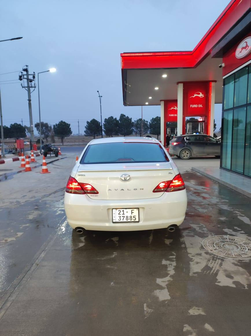 افلون 2009 مواصفات عادي خليجي 
كشنات اماميه كهربايه +تحكم استيرن. 
رقم سليمانيه بسمي سنويه لحد 2031 
محرك مكفول من الصرف والبخار صدر كله امبدل جديد تايرات جديد 
صبخ 1 قطعه جاملخ سكن بدون دواخل 
ما بيها اي نقص 
مكاني كركوك رقم ***********
سعر 135 و بيها مجال بصيط كركوك, العراق
