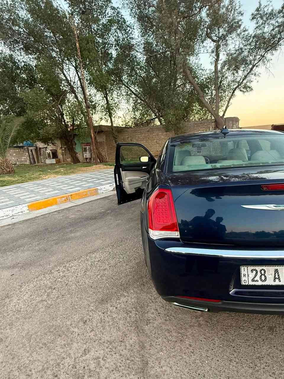 السلام عليكم اوباما مديل 16 أمريكي ضرر بصيط بسمي تحويل ثاني يوم سياره جاهزه من كلشي صدر تخم تاير كله جديد مكاني بغداد ***********
