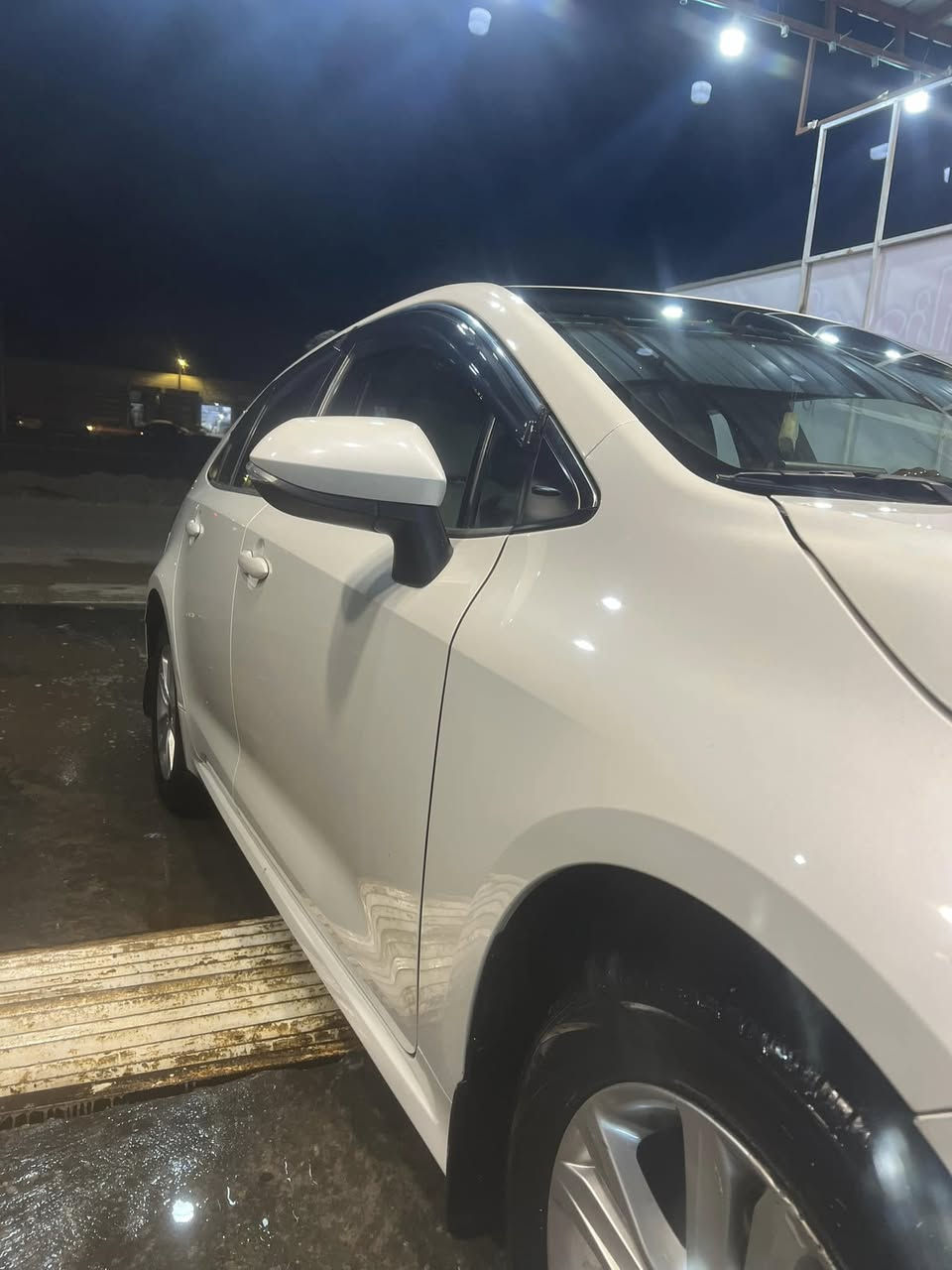 سلام عليكم 
كورلا خليجي 2020 محرك 1.8
ماشية 90الف مكفولة بيها ضربة بسيطة فقط بالبنيد ومرشوش البنيد بدون دواخل موضح بالصور السياره بيها
 منظومة زنون 
تخم تاير nexen
شاشة كاربلاي
تحكم ستيرن 
مري شفط 

 

السعر 155وبيها مجال بسيط 
العنوان الشعب 
***********
