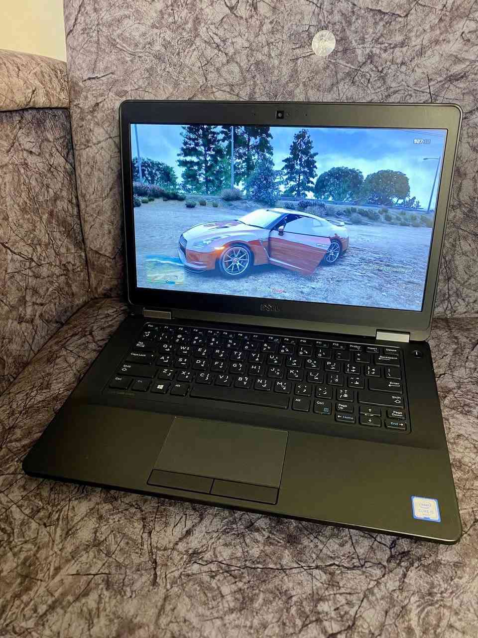 من رخصة الادمن السلام عليكم لابتوب DELL سلم مواصفات راقية جداً استخدام شخصي اخو الجديد للبيع بسعر مناسب 235 ألف وبيه مجال اقوى لابتوب ممكن تحصله بهالسعر يشغل كل شي اللابتوب مكفول عالفحص من كل النواحي تفحصه يلا تدفع حقه

مشغل عليه كل أنواع الألعاب مثل GTA 5 وببجي وكول اوف ديوتي وباتلفيلد وبيس وغيرهن من الألعاب القوية

ومشغل عليه كل أنواع برامج الهندسة مثل الاوتوكاد والماتلاب والآردوينو وبرامج التصميم مثل الفوتوشوب والاليستريتور وبرامج المونتاج مثل البريمر برو والسوني فيغاس وبرامج الطباعة مثل الادوبي ريدر والاوفيس والوورد والاكسل والبور بوينت وكل تطبيقات مواقع التواصل الإجتماعي وغيرهن من البرامج القوية

مواصفات اللابتوب: 
النظام ويندوز 10 برو 64 بت بأحدث التعريفات والبرامج
المعالج قوي جداً CORE i5 الجيل 7 بسرعة عالية 2.60 GHz 
الهارد 256GB SSD اسرع واحدث نوع
الرام 8GB سريع جداً نوع DDR4
كارت شاشة انتل 4GB نوع عالي الاداء
حجم الشاشة 14.1" إنش فول HD دقة عالية جداً
الشاشة قابلة للفتح 180° درجة
يحتوي على بلوتوث + وايفاي
يحتوي على كاميرا امامية
يستقبل سيم كارت ورام
بطارية ممتازة حوالي 3 ساعات تشغيل مستمر
الجهاز بي كل أنواع المنافذ: 3 منافذ USB ومنفذ LAN ومنفذ HDMI ومنفذ VGA ومنفذ هيدفون

ملحقات اللابتوب شاحنته الأصلية 65 واط والجنطة


**إذا كنت صاحب هذا الإعلان وتريد حذفه لأي سبب، رجاءا أرسل رسالة إلى الدعم الفني**