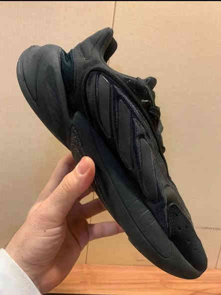 اديداس اوزيلا
باله نظافه تامه قياس 43
للحجز واتس اب ***********
توصيل موجود 🚗🚗🚗
