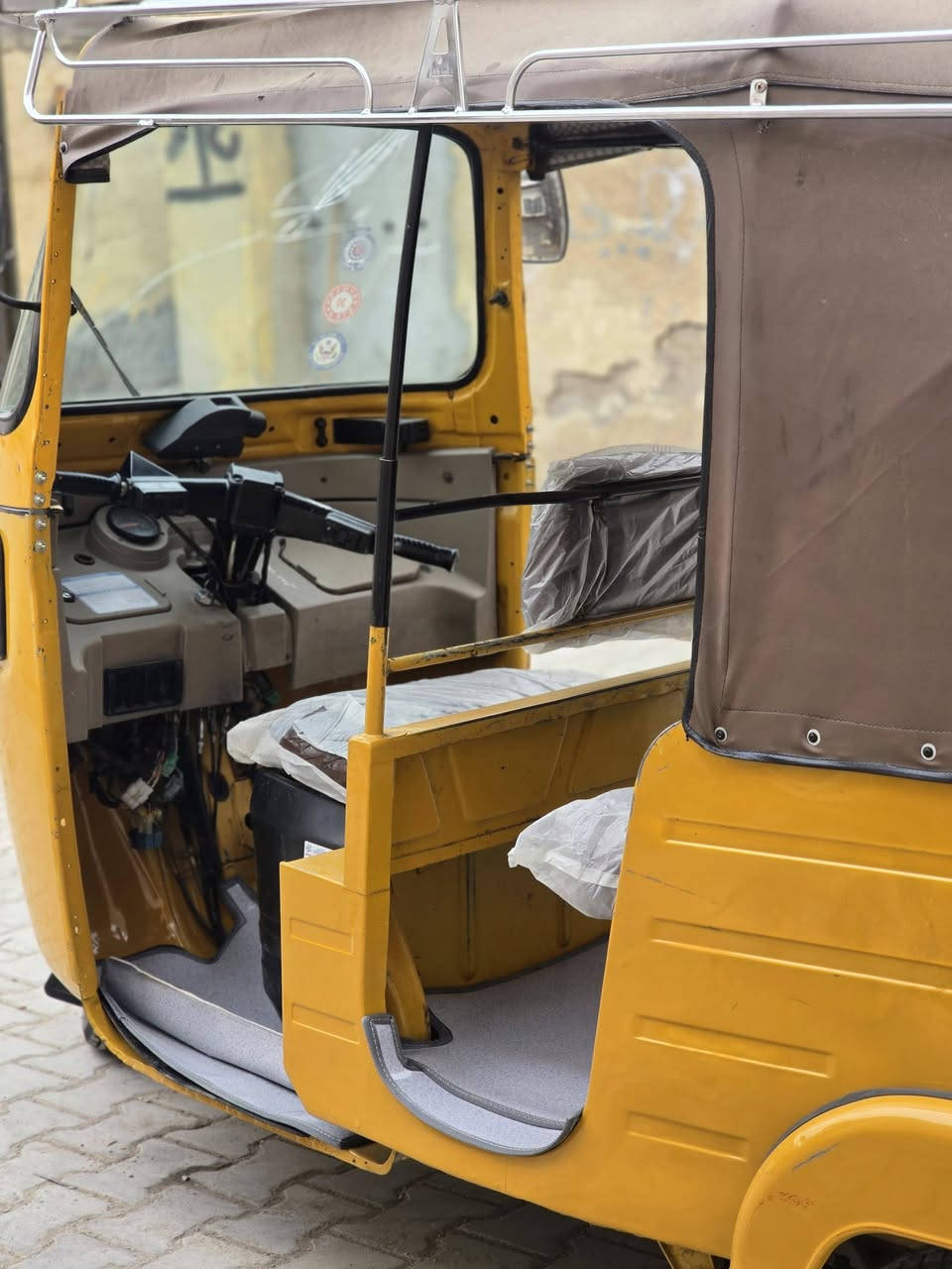 السلام عليكم تكتك 2020 شهر ال5 رقم وسنوية تحويل ثاني يوم التكتك جاهزة عل اخير سيباية تخم تاير كبات سفريات اصلية جادر اصلي  بيهة صبغ بلغد ودوس مكينة اكفلهة الك تنقيص وتبخير  التكتك خير من الله مكاني بغداد سبع قصور ***********
