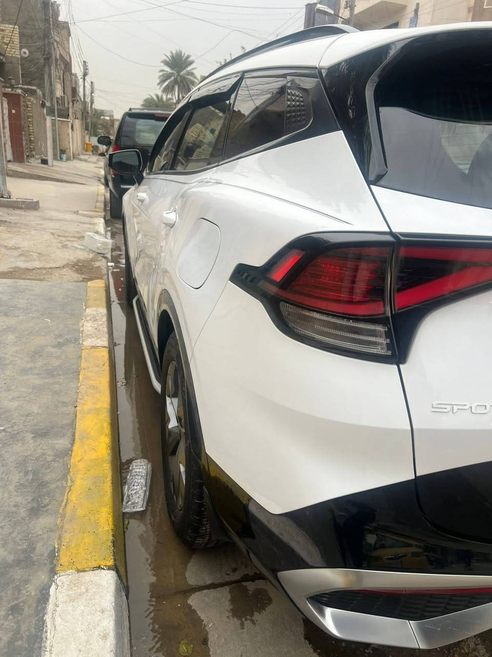 سلام عليكم سبورتج موديل 2023 للبيع سياره فول 1/1 حادث امريكه نص ربع بنيد ولباقي مقفول مابيهه قطرت صبغ كلش جديده حداديه كير مكينه  عنوان بغداد رقم ***********
