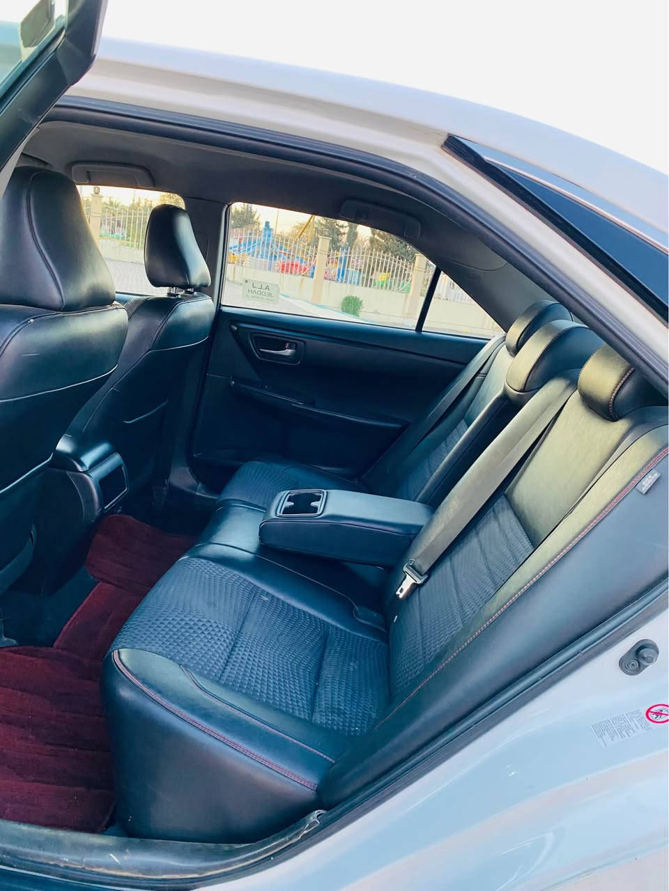 سلام عليكم 

تيوته  كامري 2015 se كندي بدون ضرر سياره كلين 

سنويه لحد 2028 

بطاقة بانزين بيها 

سياره كلين بس  ضررها بارد بيه. ثنين. 

تحكمات فول 

موصفات كشن كهرباىي + تحكم ستيرن. كلوز تثبيت. سرعه 

رقم سليمانيه. تحويل ثاني يوم 

السعر 160 وبيها مجال

للتواصل اتصال. *********** كركوك, العراق
