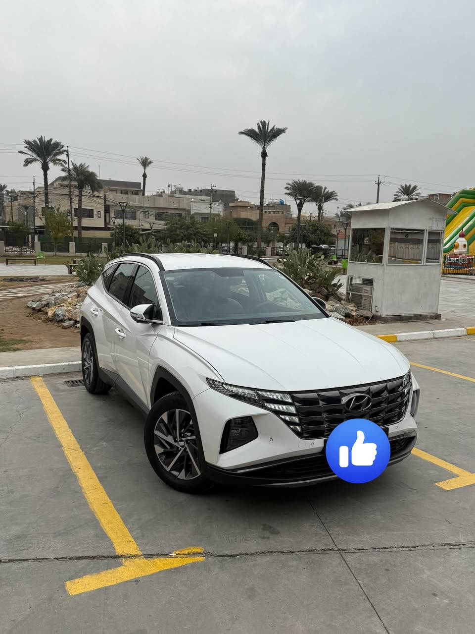 للبيع توسان
2024 خليجي
رقم بغداد  
تحويل مباشر 
فـول عدا البانوراما 
محرك 2000 دوش

المواصفات:-
شاشه دجتل
تشغيل بصمة + ابواب
تشغيل عن بعد
سايد بريك دگمة   
اوتو هولد
بك لايت LED
كراسي كهرباء
داخل ابيض
بردات ابواب خلفية 
حساسات امامية + خلفية 
تحكم مقود كامل
بصمات عدد 2 
انارة ترحيب
نقطة نزول منحدرات. 
نظام مانع تزحلق 
‏ABS
شاحن موبايل واير ليس  
اشاير بالمري والمري شفط
مخرج AUX + USB
‏BIuetooth
مخرج منفذ الطاقة عدد 2    
درايف مود
‏(Normail - eco- sport t) 
سبير منازل

السيارة جاهزة بدون اي نقص
مكفولة من الصبغ والظربة
عنوان السيارة بغداد حي الخظراء
***********
