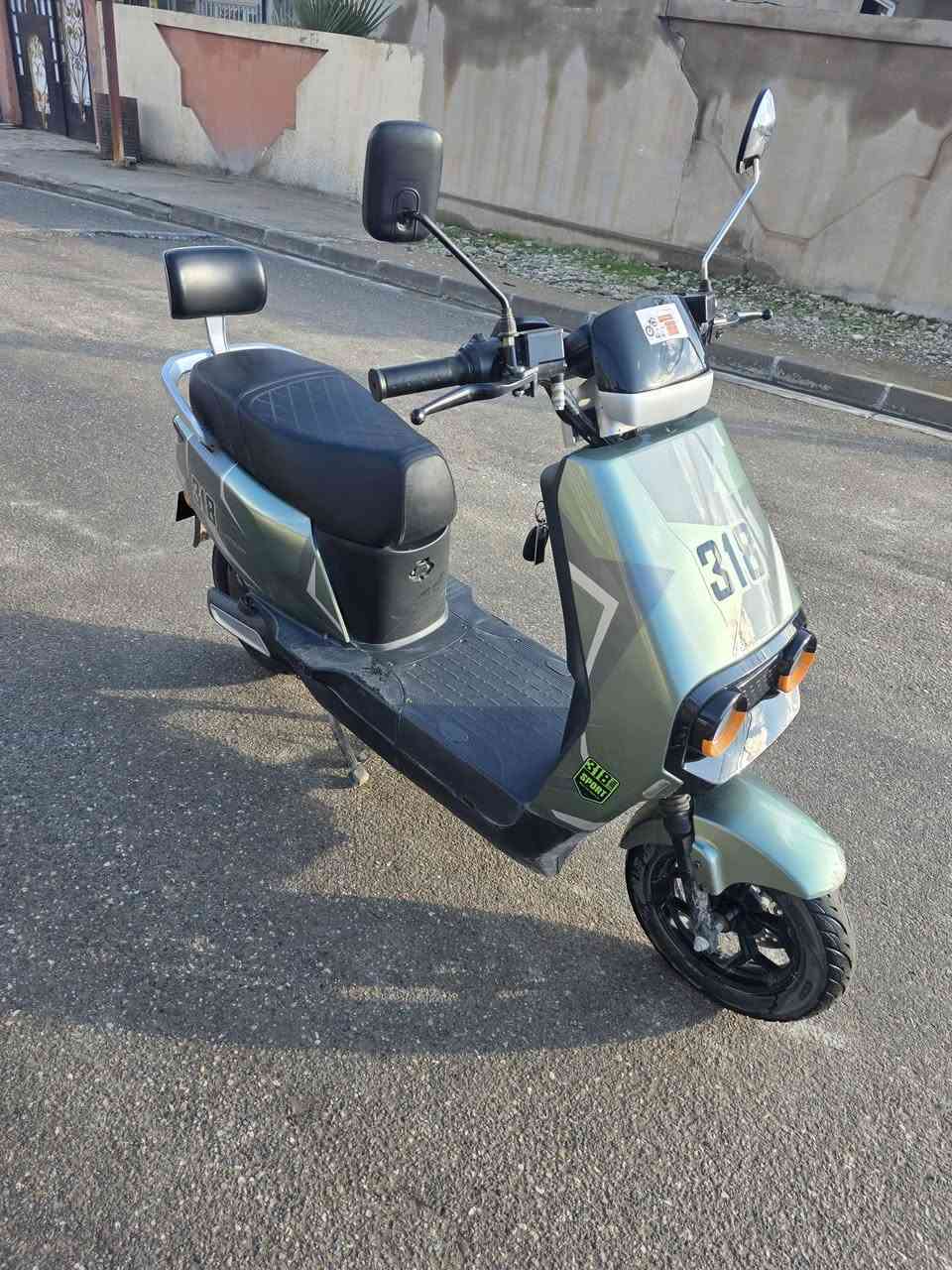 ماطور 318 للبيع او مراوس سعر خاص للستفسار ***********
