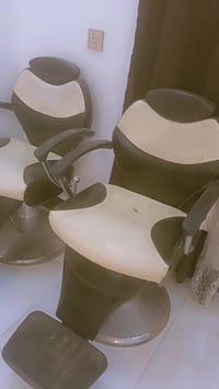 كراسي حلاقة • عدد ٢ • نضافه ٩٠٪