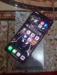 كامون ٤٠ برو • ٢٥٦ جيجا • ٢٤ رام